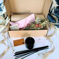 Reed Diffuser Gift Box contents