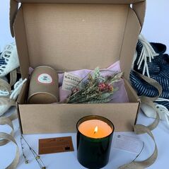 Candle Gift Box and Dried FLowers