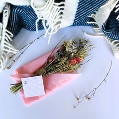 Dried Flowers and care card