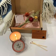 Sandalwood Oudh and Spice Tin Candle Gift Box with Home Grown Dried Flowers