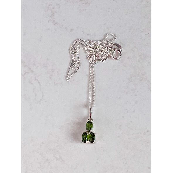 Flat view of triple stone green chrome diopside pendant